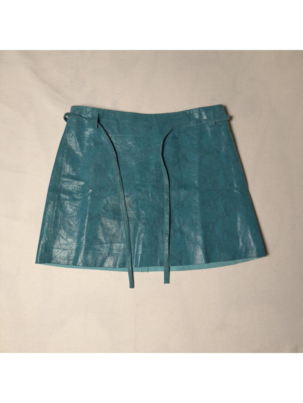 Express World Brand %100 Leather Teal Blue Metallic Snake Mini Skirt Size 1/2 XS